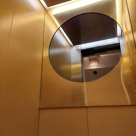Апартаменты Boutique Duplex With Balcony & Panoramic Views