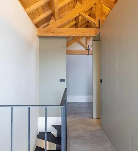 Panoramic Historic Views Private Balconies - E *