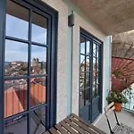 Boutique Duplex Private Balcony Monumental View Appartamento