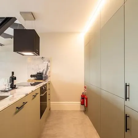 Casaporto207 E - Unique Duplex Panoramic View *