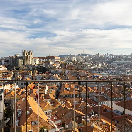 Boutique Duplex With Balcony & Panoramic Views *