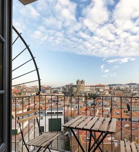 Panoramic Historic Views Private Balconies - E Lägenhet Oporto