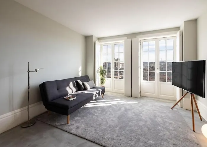 Panoramic Historic Views Private Balconies - E Appartement